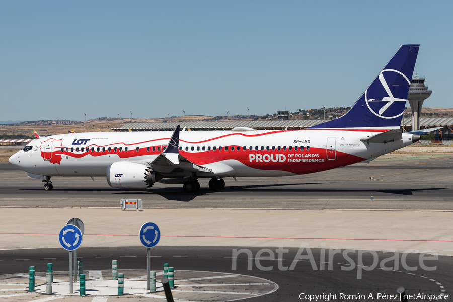 LOT Polish Airlines Boeing 737-8 MAX (SP-LVD) | Photo 636990