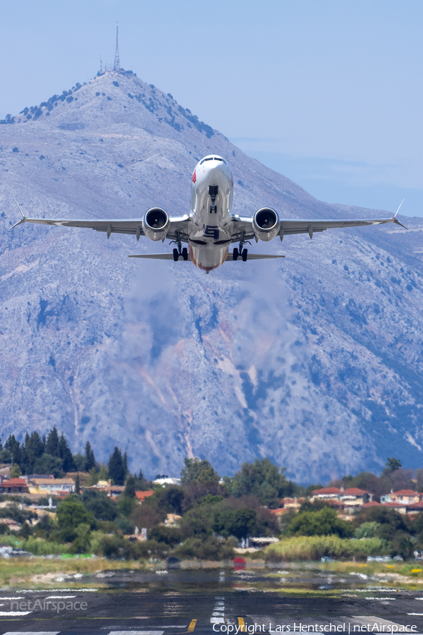 LOT Polish Airlines Boeing 737-8 MAX (SP-LVD) | Photo 528057