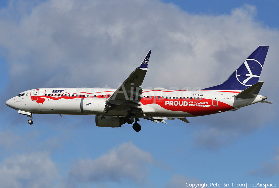 LOT Polish Airlines Boeing 737-8 MAX (SP-LVD) | Photo 301500