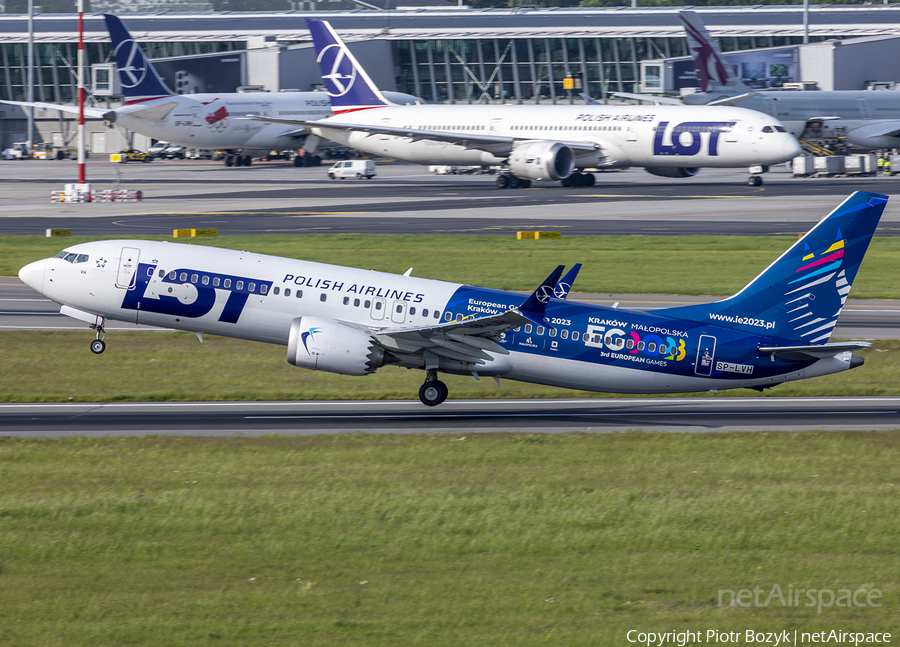 LOT Polish Airlines Boeing 737-8 MAX (SP-LVH) | Photo 571272