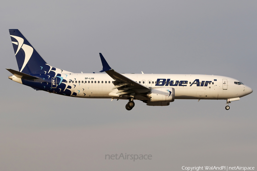 LOT Polish Airlines Boeing 737-8 MAX (SP-LVK) | Photo 558080