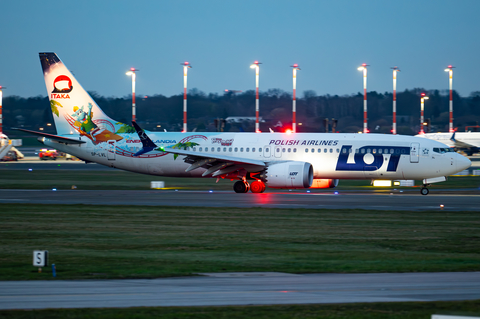 LOT Polish Airlines Boeing 737-8 MAX (SP-LVL) at  Hamburg - Fuhlsbuettel (Helmut Schmidt), Germany