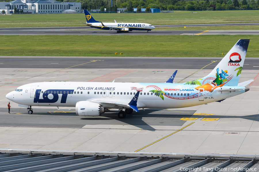 LOT Polish Airlines Boeing 737-8 MAX (SP-LVL) | Photo 573757