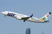 LOT Polish Airlines Boeing 737-8 MAX (SP-LVL) at  Warsaw - Frederic Chopin International, Poland