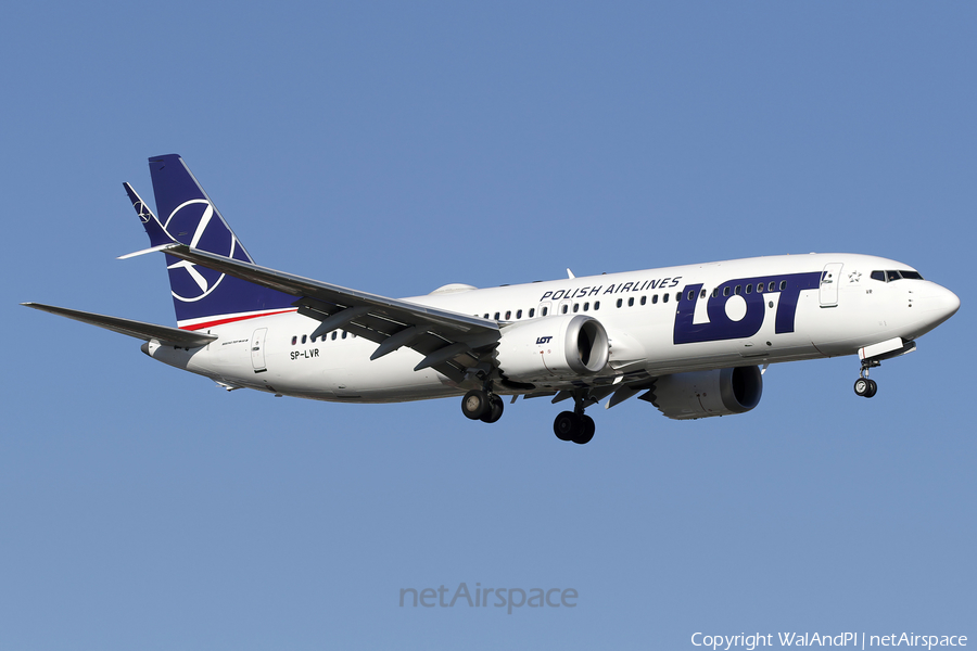 LOT Polish Airlines Boeing 737-8 MAX (SP-LVR) | Photo 647751