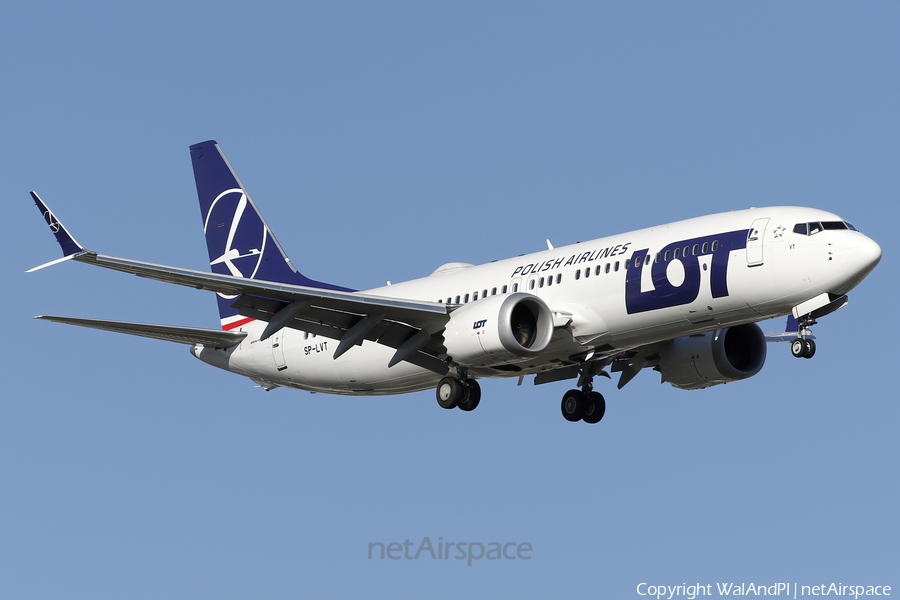 LOT Polish Airlines Boeing 737-8 MAX (SP-LVT) | Photo 647752