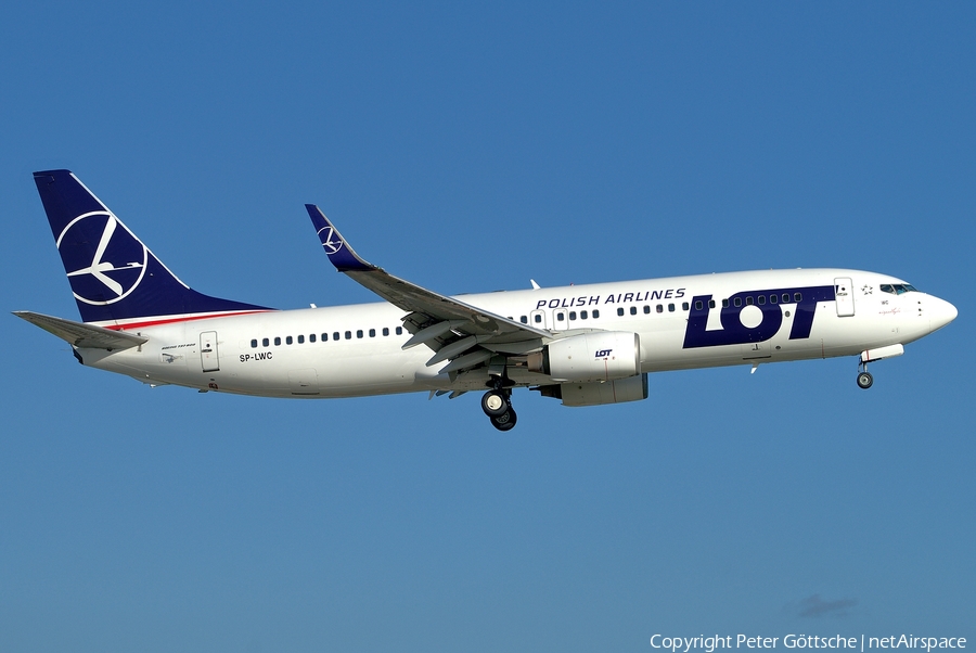 LOT Polish Airlines Boeing 737-89P (SP-LWC) | Photo 251145