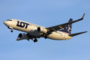 LOT Polish Airlines Boeing 737-89P (SP-LWD) at  Warsaw - Frederic Chopin International, Poland