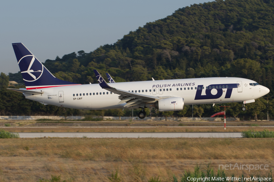 LOT Polish Airlines Boeing 737-86N (SP-LWF) | Photo 399935