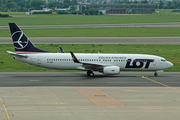LOT Polish Airlines Boeing 737-86N (SP-LWF) at  Warsaw - Frederic Chopin International, Poland