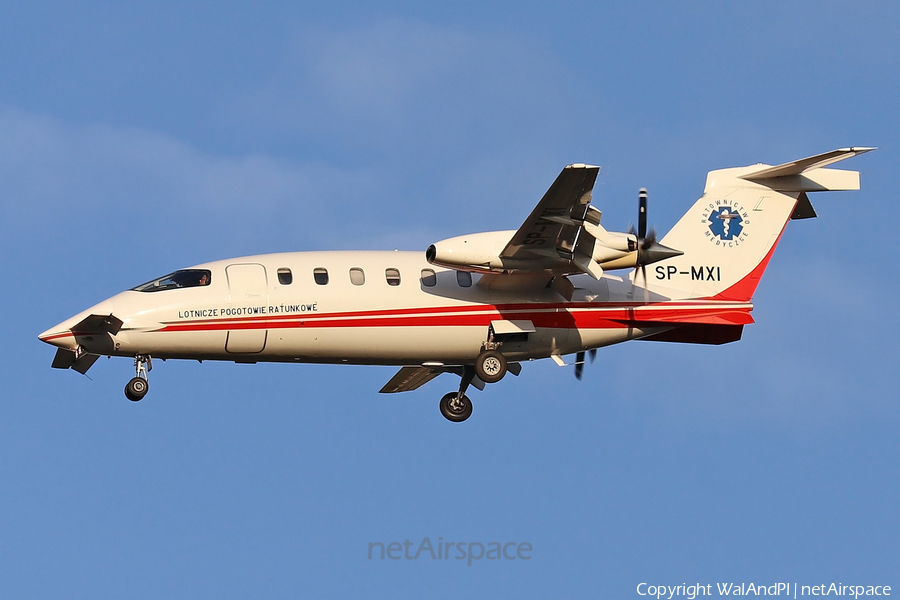 Lotnicze Pogotowie Ratunkowe Piaggio P.180 Avanti II (SP-MXI) | Photo 475884