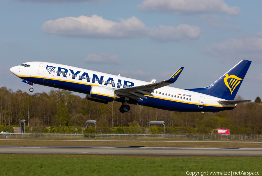 Ryanair Sun Boeing 737-8AS (SP-RKF) | Photo 505582