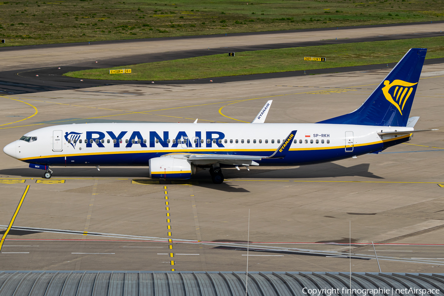 Ryanair Sun Boeing 737-8AS (SP-RKH) | Photo 447734