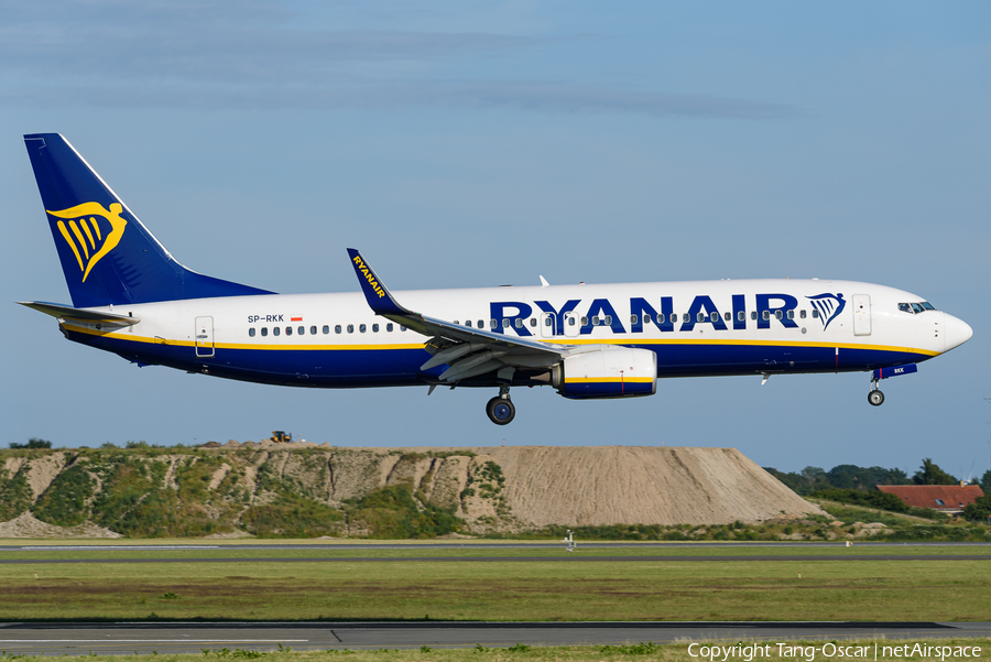 Ryanair Sun Boeing 737-8AS (SP-RKK) | Photo 392656