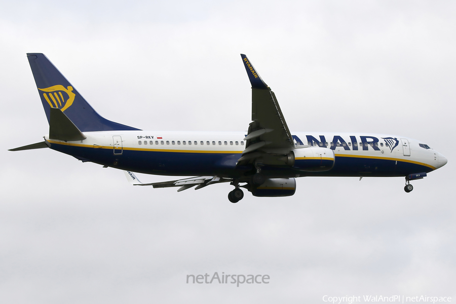 Buzz (Ryanair) Boeing 737-8AS (SP-RKV) | Photo 651904