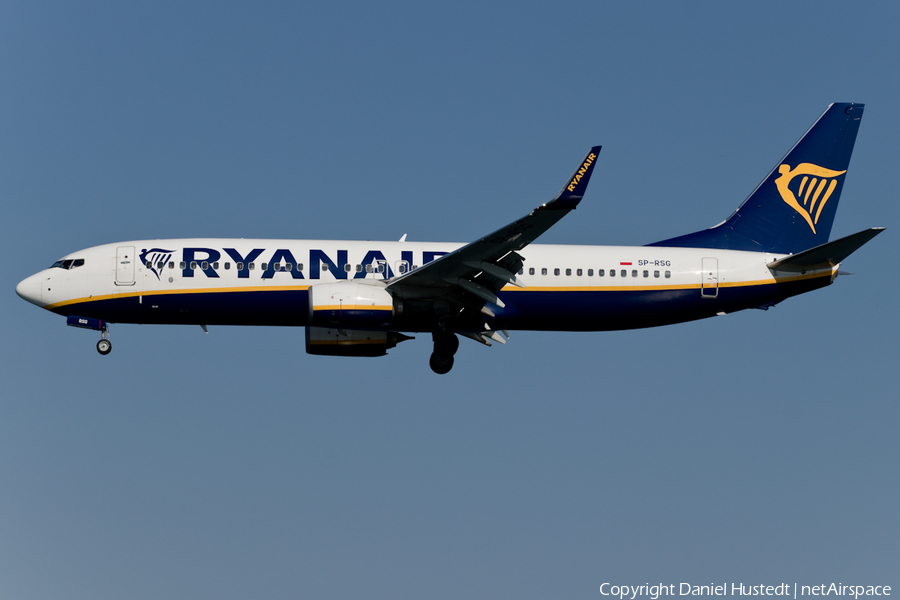 Ryanair Sun Boeing 737-8AS (SP-RSG) | Photo 410200