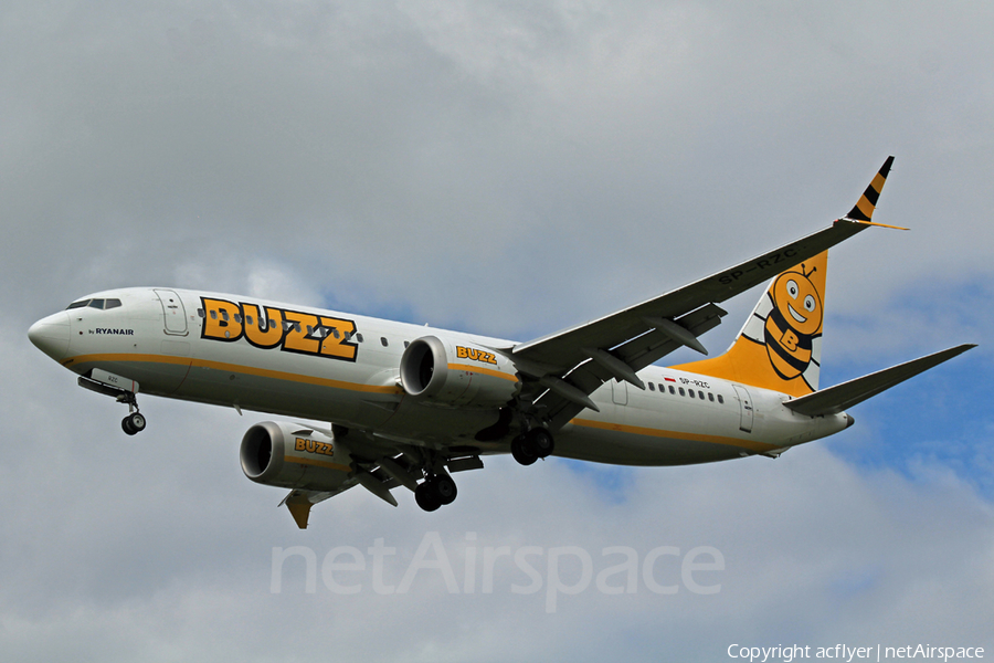 Buzz Boeing 737-8-200 (SP-RZC) | Photo 526426