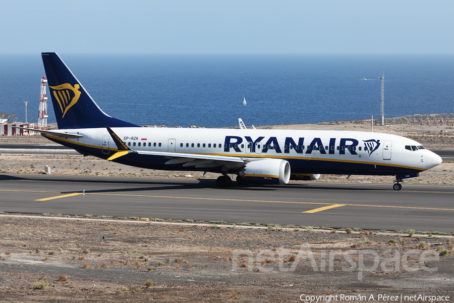 Buzz (Ryanair) Boeing 737-8-200 (SP-RZK) | Photo 527259