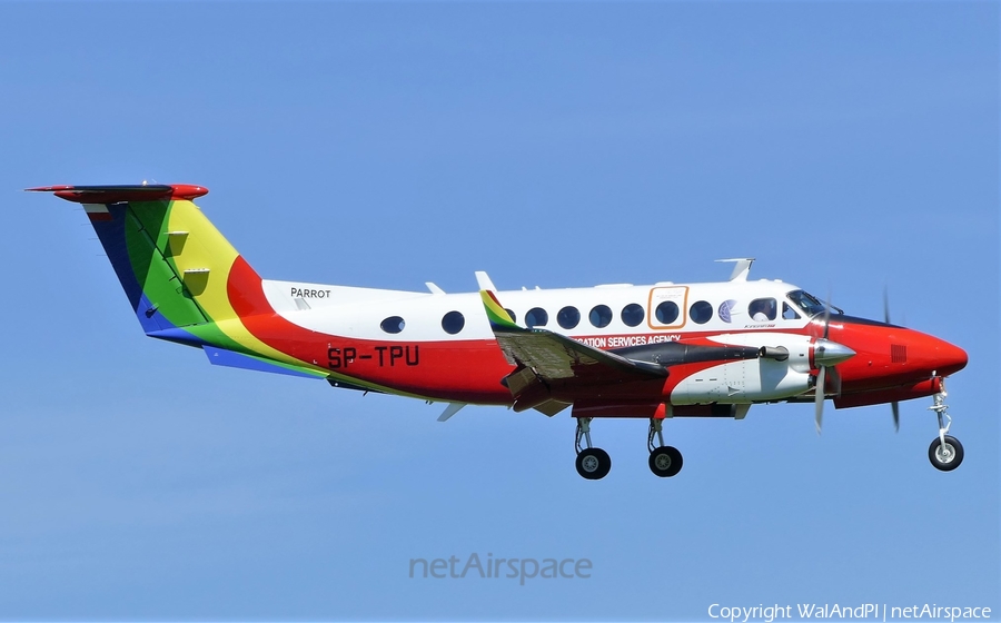 PANSA - Polish Air Navigation Services Agency Beech King Air 350i (SP-TPU) | Photo 446954