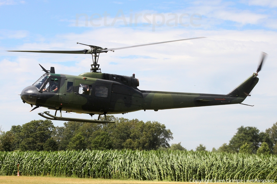 (Private) Bell UH-1D Iroquois (SP-YHH) | Photo 633471
