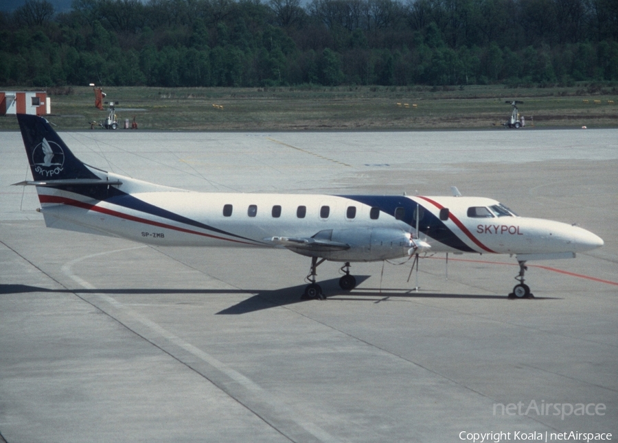 Skypol Fairchild SA227AC Metro III (SP-ZMB) | Photo 571439