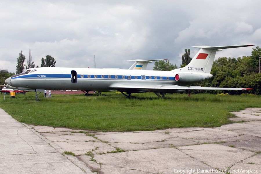 Aeroflot - Soviet Airlines Tupolev Tu-134A (SSSR-65743) | Photo 502311