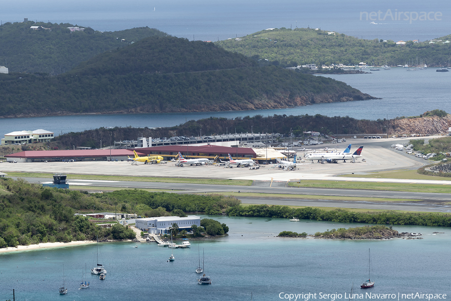 Aviation photo 677919