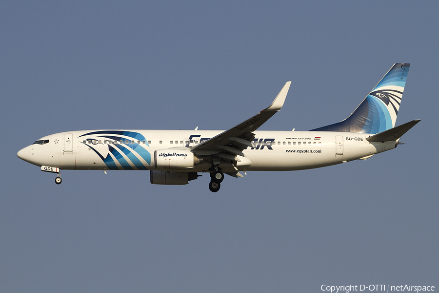 EgyptAir Boeing 737-866 (SU-GDE) | Photo 394185
