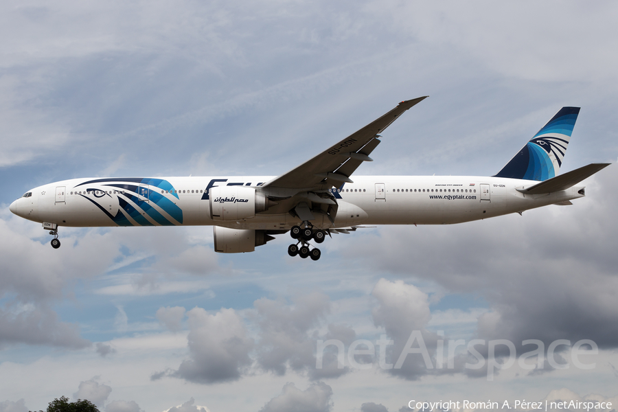 EgyptAir Boeing 777-36N(ER) (SU-GDM) | Photo 555753