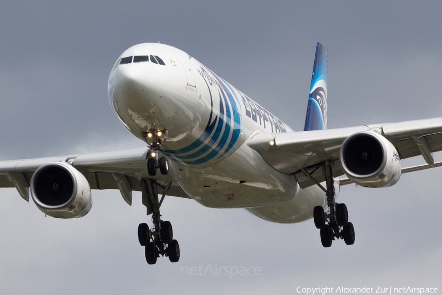 EgyptAir Boeing 737-866 (SU-GDY) | Photo 139259