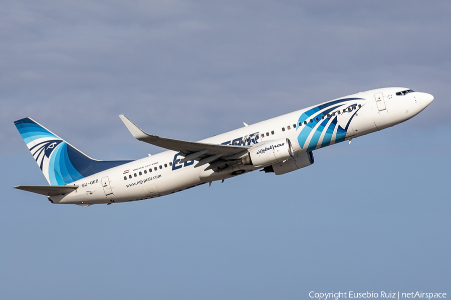 EgyptAir Boeing 737-866 (SU-GEB) | Photo 526149