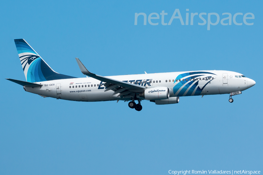 EgyptAir Boeing 737-866 (SU-GEB) | Photo 526207