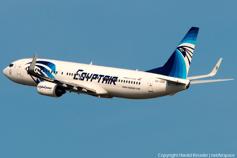 EgyptAir Boeing 737-866 (SU-GEB) | Photo 300874
