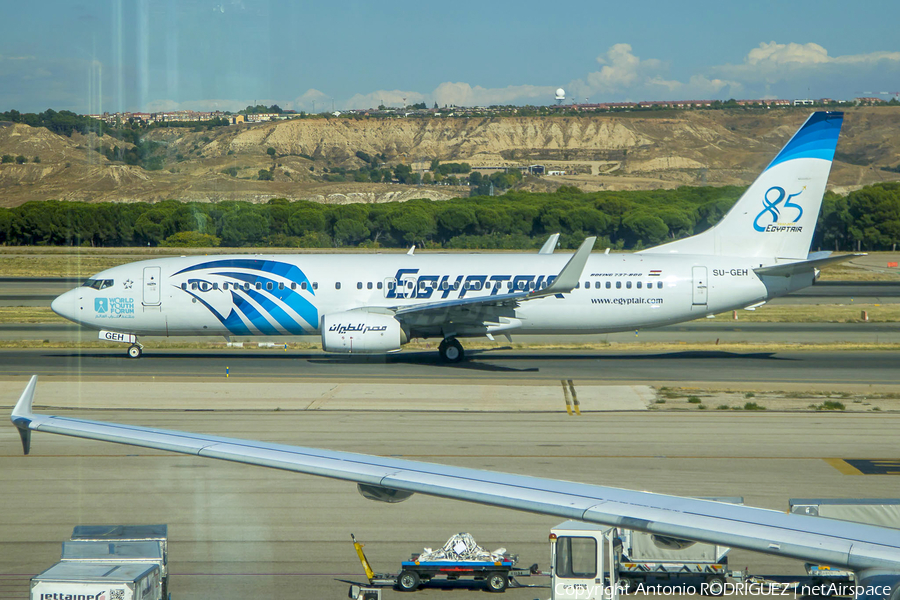 EgyptAir Boeing 737-866 (SU-GEH) | Photo 270361