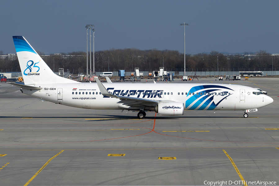 EgyptAir Boeing 737-866 (SU-GEH) | Photo 233213