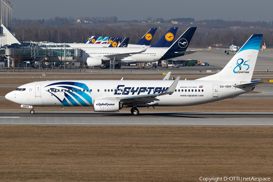EgyptAir Boeing 737-866 (SU-GEH) | Photo 295976