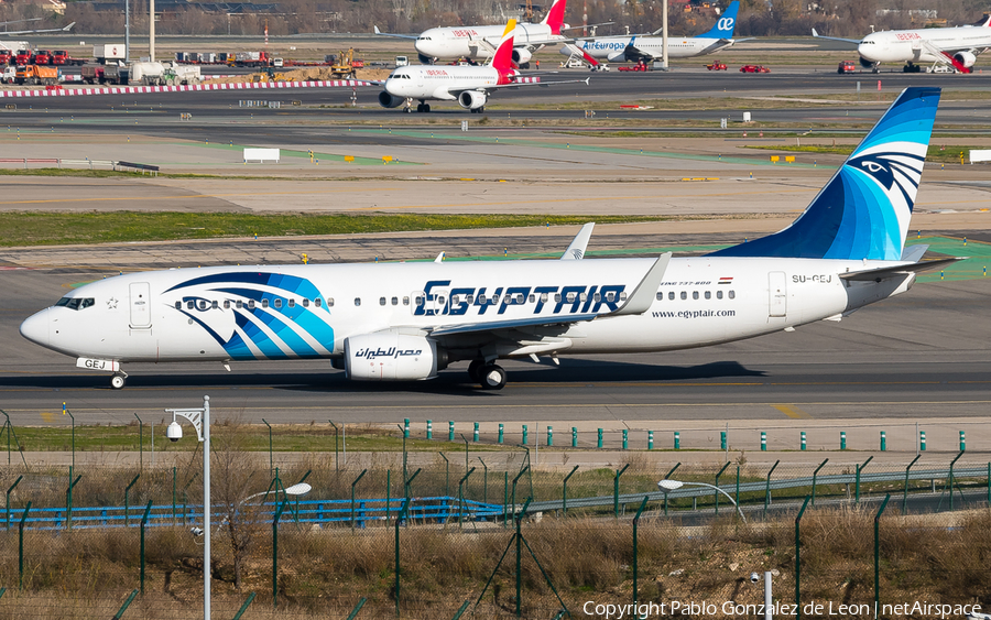 EgyptAir Boeing 737-866 (SU-GEJ) | Photo 339732