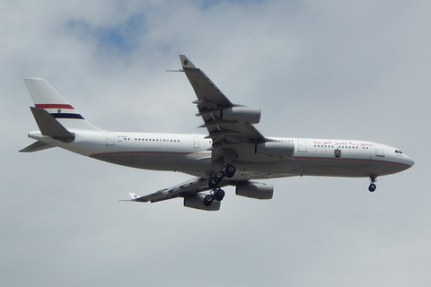 Egyptian Government Airbus A340-211 (SU-GGG) at  Rio De Janeiro - Galeao - Antonio Carlos Jobim International, Brazil