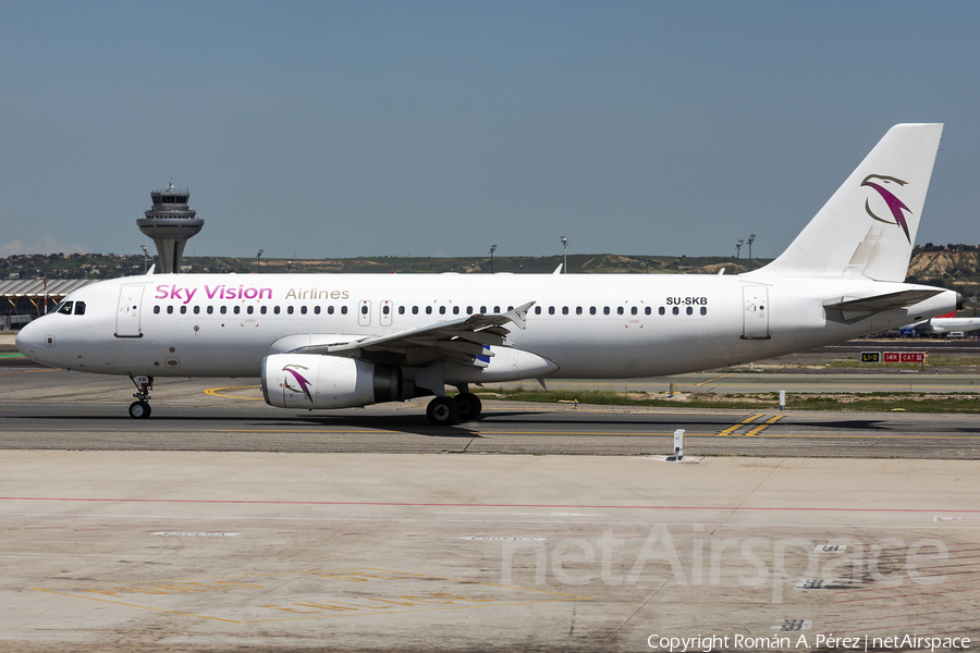 Sky Vision Airlines Airbus A320-232 (SU-SKB) | Photo 682479