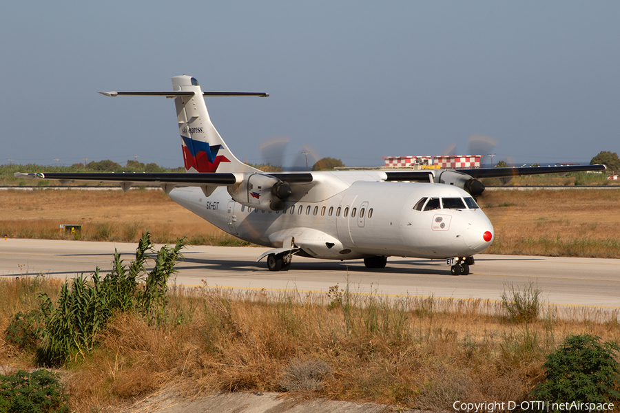 Sky Express ATR 42-500 (SX-EIT) | Photo 344600