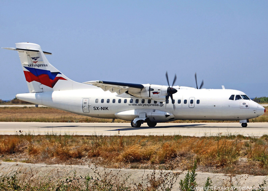 Sky Express ATR 42-320 (SX-NIK) | Photo 289384