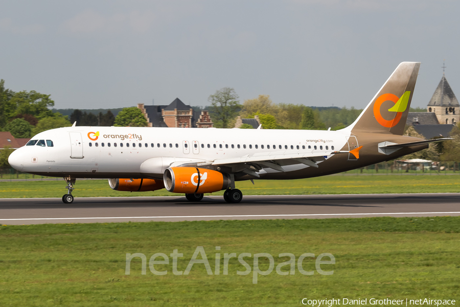 orange2fly Airbus A320-232 (SX-SOF) | Photo 243040