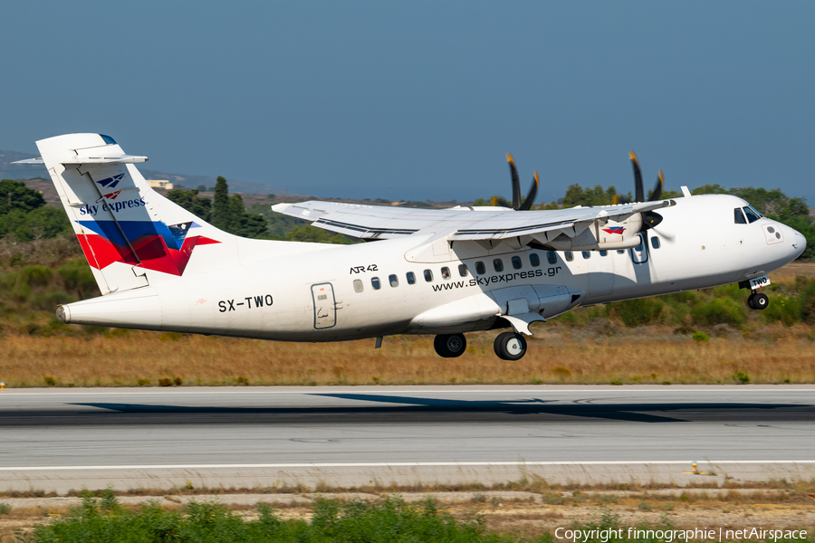 Sky Express ATR 42-500 (SX-TWO) | Photo 579819
