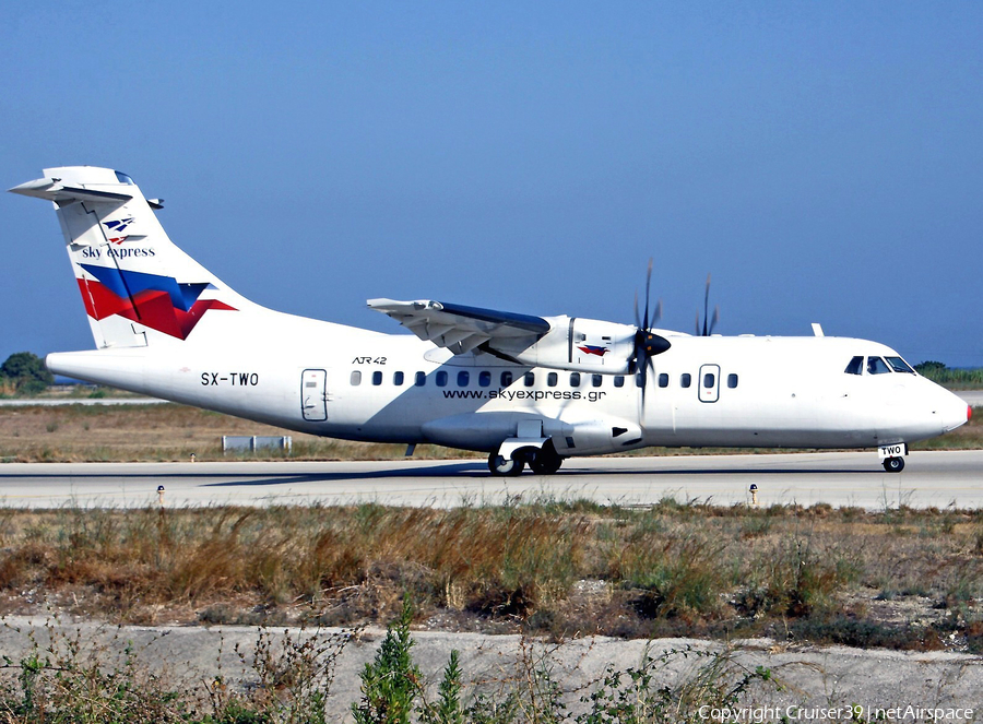 Sky Express ATR 42-500 (SX-TWO) | Photo 289402