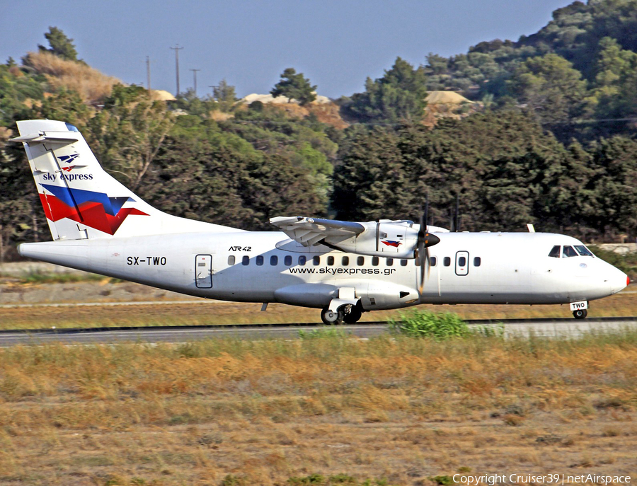 Sky Express ATR 42-500 (SX-TWO) | Photo 290781
