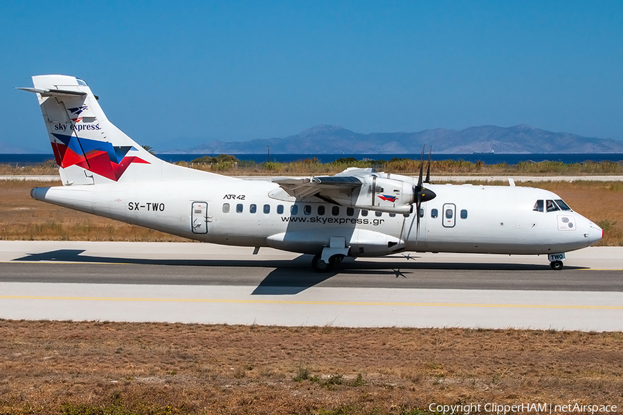 Sky Express ATR 42-500 (SX-TWO) | Photo 415362