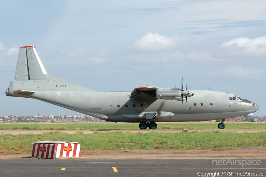 Angolan Air Force Antonov An-12BK (T-315) | Photo 61883