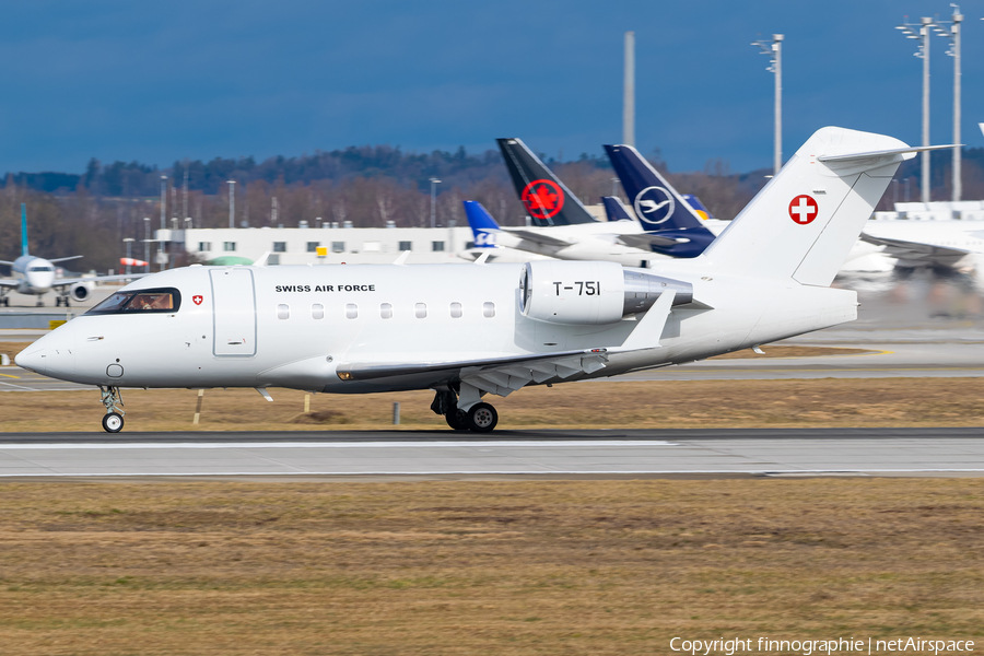 Swiss Air Force Bombardier CL-600-2B16 Challenger 604 (T-751) | Photo 554121