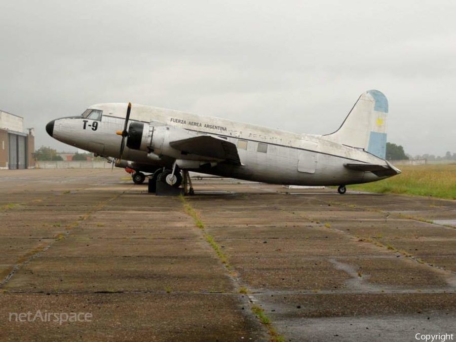 Argentine Air Force (Fuerza Aérea Argentina) Vickers Viking 1B (T-9) | Photo 451708