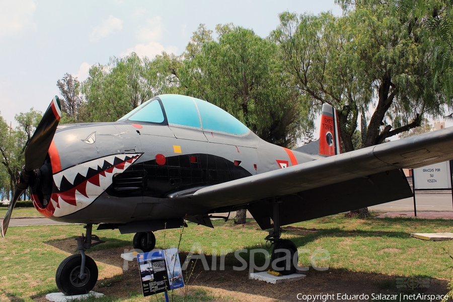 Mexican Air Force (Fuerza Aerea Mexicana) North American T-28A Trojan (T28-910) | Photo 137713